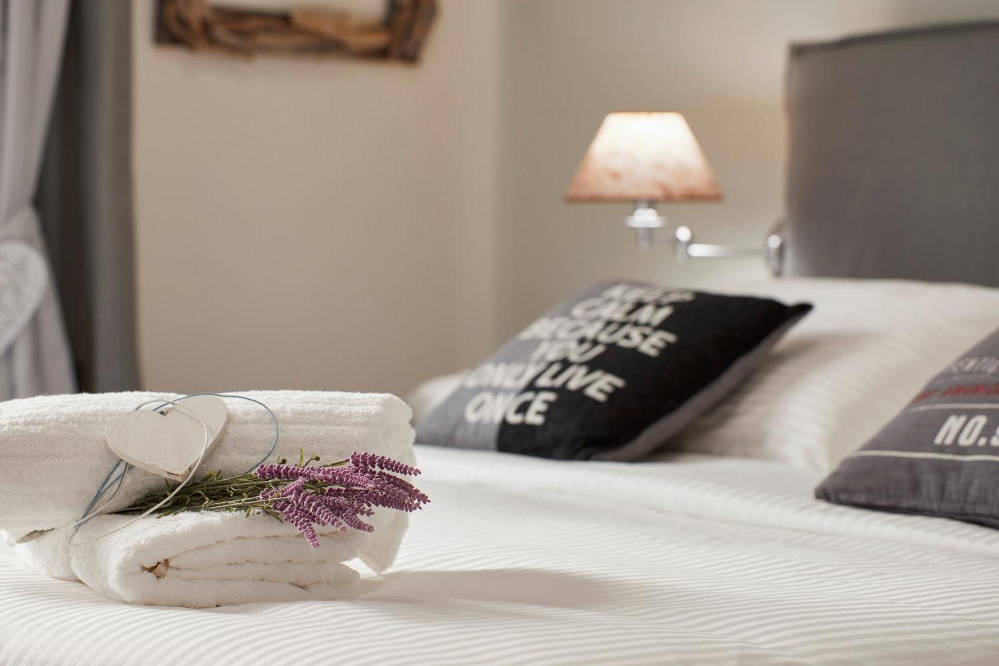 The Gardens Gallery Hotel Xylokastro Ruang foto