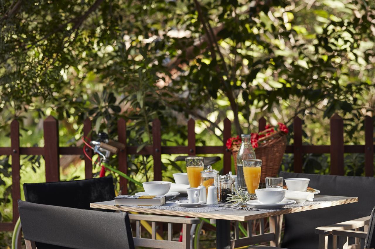 The Gardens Gallery Hotel Xylokastro Bagian luar foto